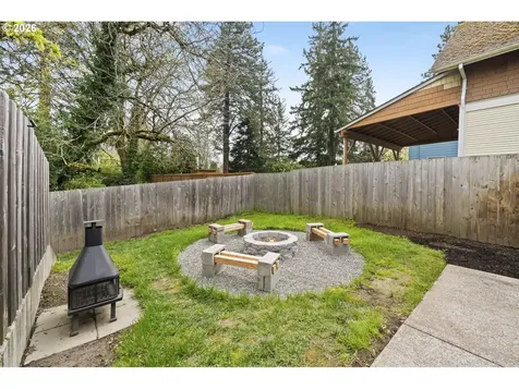 9302 SW 30th Avenue Portland OR 97219