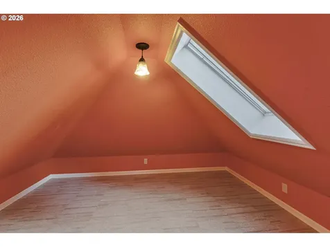 6815 SW 8th Avenue Portland OR 97219