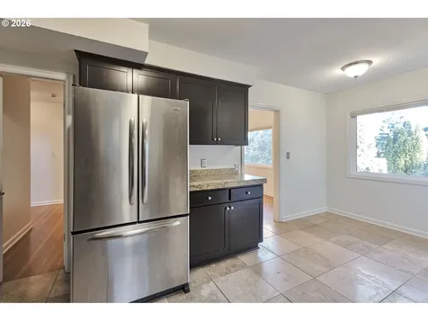 6815 SW 8th Avenue Portland OR 97219