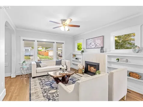 4225 SE 28th Avenue Portland OR 97202