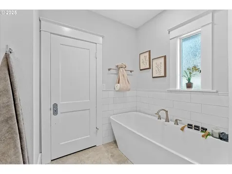4225 SE 28th Avenue Portland OR 97202