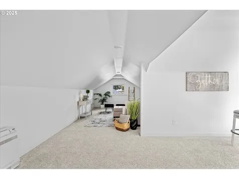 4225 SE 28th Avenue Portland OR 97202