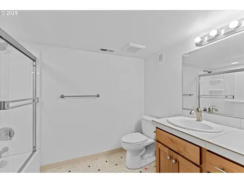 4225 SE 28th Avenue Portland OR 97202