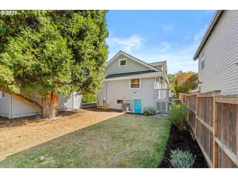 4225 SE 28th Avenue Portland OR 97202