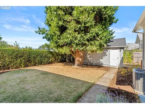 4225 SE 28th Avenue Portland OR 97202