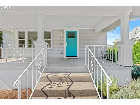 4225 SE 28th Avenue Portland OR 97202