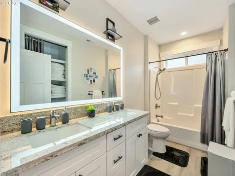 451 W Kershul Circle Gearhart OR 97138