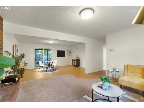 6480 Chessington Lane Gladstone OR 97027