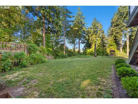 6480 Chessington Lane Gladstone OR 97027