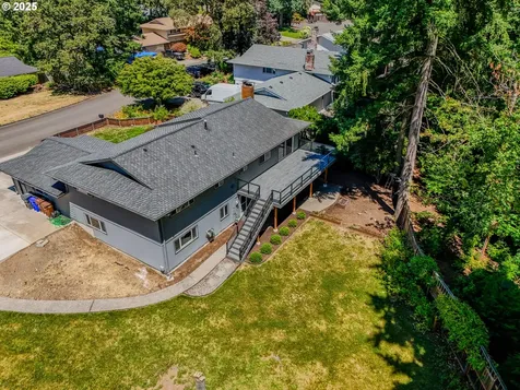 6480 Chessington Lane Gladstone OR 97027