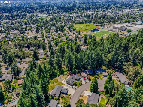 6480 Chessington Lane Gladstone OR 97027