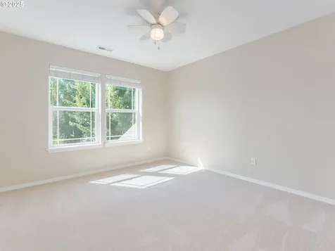 5641 SE Chase Loop Gresham OR 97080