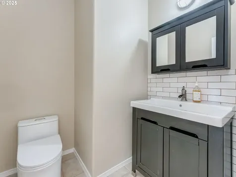 5641 SE Chase Loop Gresham OR 97080