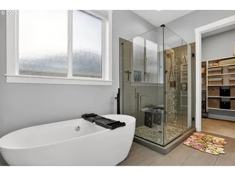 108 W 16th Street La Center WA 98629