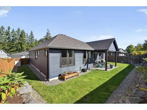 108 W 16th Street La Center WA 98629