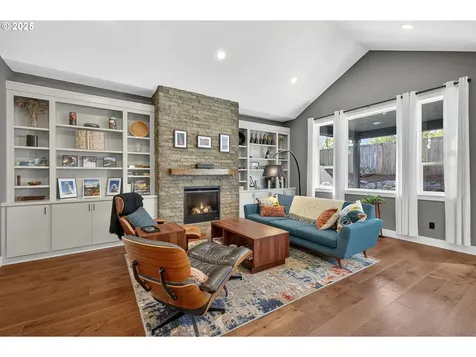 108 W 16th Street La Center WA 98629