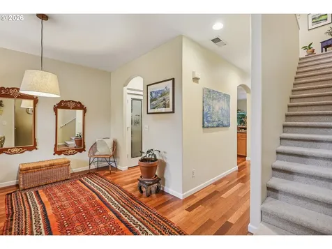 6422 NE Garfield Avenue Portland OR 97211
