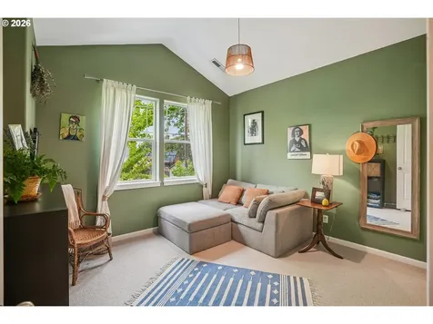 6422 NE Garfield Avenue Portland OR 97211