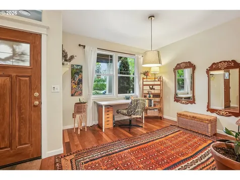6422 NE Garfield Avenue Portland OR 97211