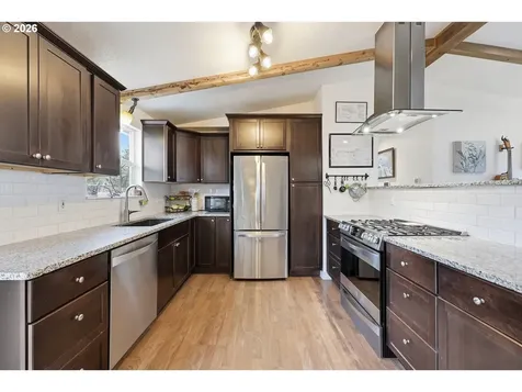 8822 SE Knapp Street Portland OR 97266