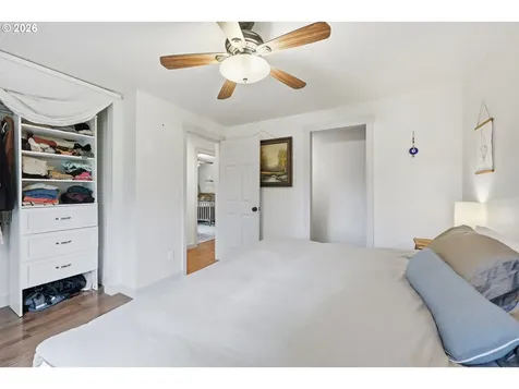8822 SE Knapp Street Portland OR 97266