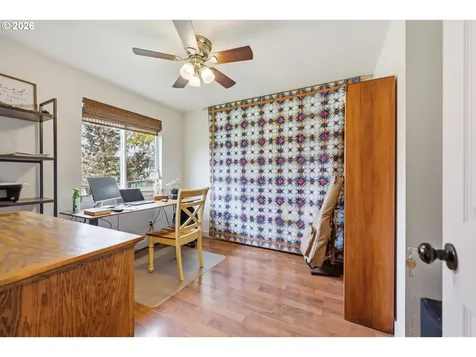 8822 SE Knapp Street Portland OR 97266