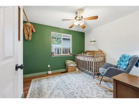 8822 SE Knapp Street Portland OR 97266