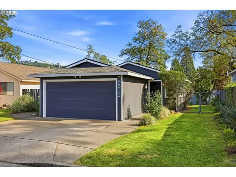 8822 SE Knapp Street Portland OR 97266
