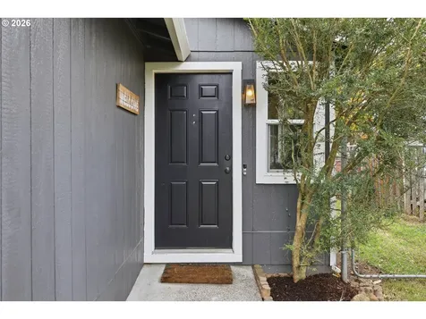 8822 SE Knapp Street Portland OR 97266