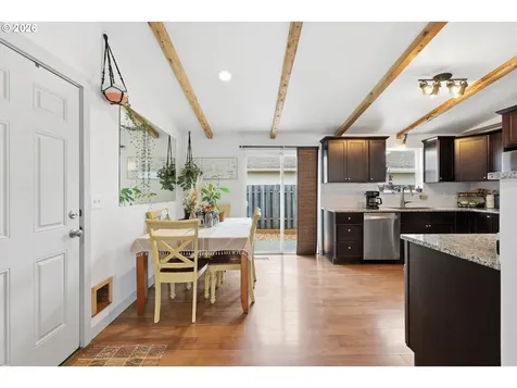 8822 SE Knapp Street Portland OR 97266