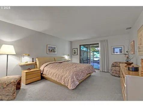 128 Del Prado Street Lake Oswego OR 97035