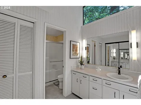 128 Del Prado Street Lake Oswego OR 97035