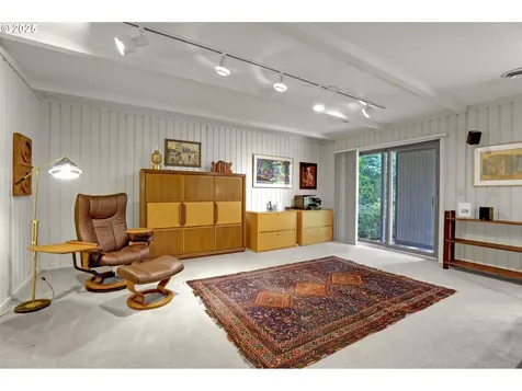 128 Del Prado Street Lake Oswego OR 97035
