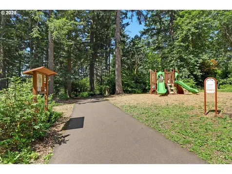 128 Del Prado Street Lake Oswego OR 97035
