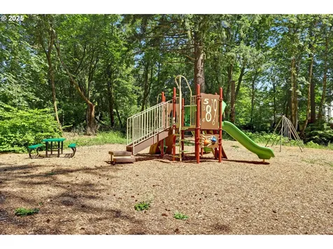 128 Del Prado Street Lake Oswego OR 97035