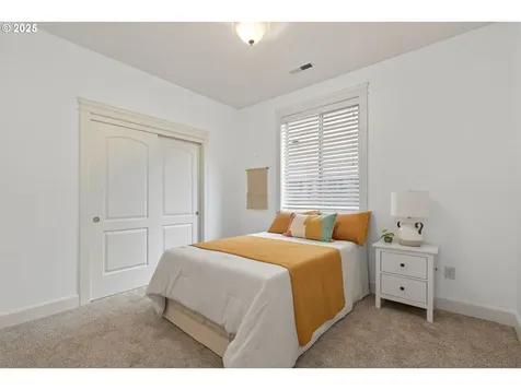 1905 NW 110th Circle Vancouver WA 98685