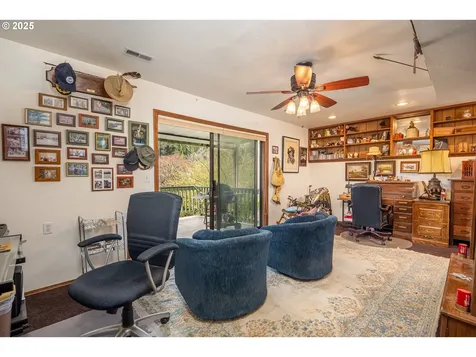 10927 E Mapleton Road Mapleton OR 97453