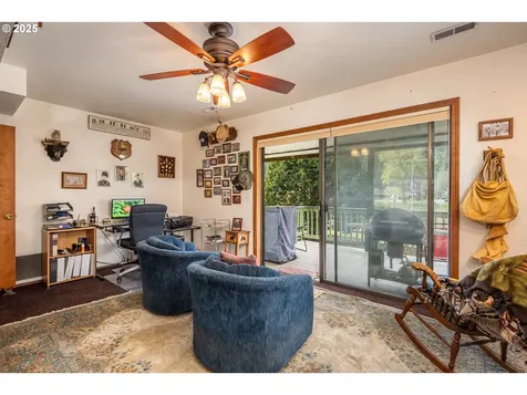 10927 E Mapleton Road Mapleton OR 97453