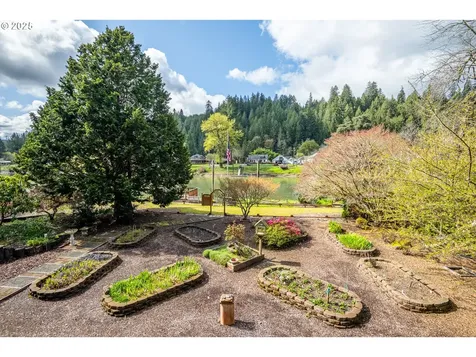 10927 E Mapleton Road Mapleton OR 97453