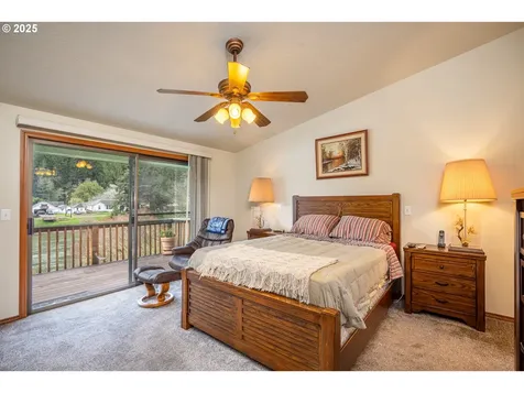 10927 E Mapleton Road Mapleton OR 97453