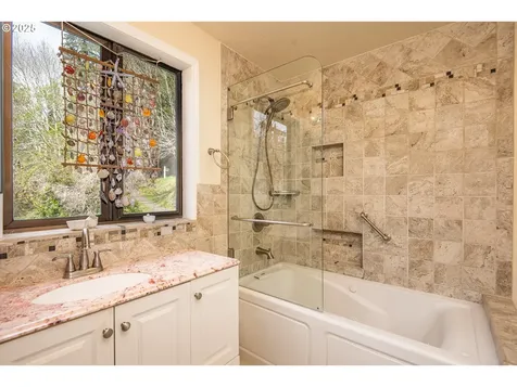 10927 E Mapleton Road Mapleton OR 97453