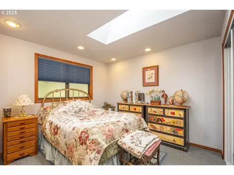 10927 E Mapleton Road Mapleton OR 97453
