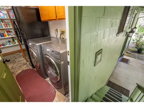 10927 E Mapleton Road Mapleton OR 97453