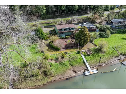 10927 E Mapleton Road Mapleton OR 97453