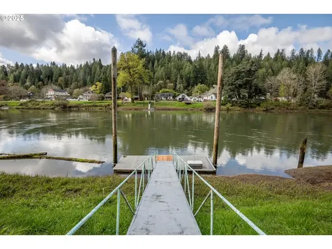 10927 E Mapleton Road Mapleton OR 97453