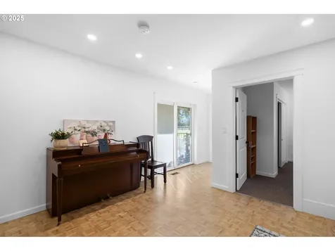 15550 SE Yamhill Street Portland OR 97233