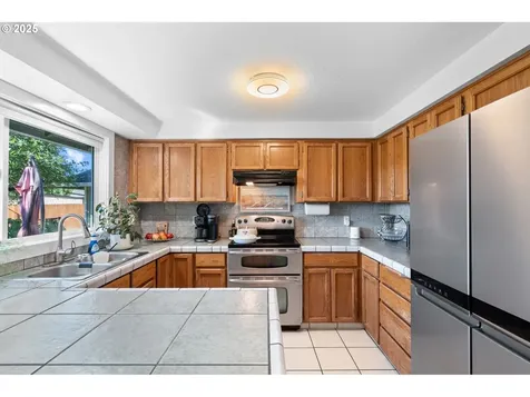 15550 SE Yamhill Street Portland OR 97233