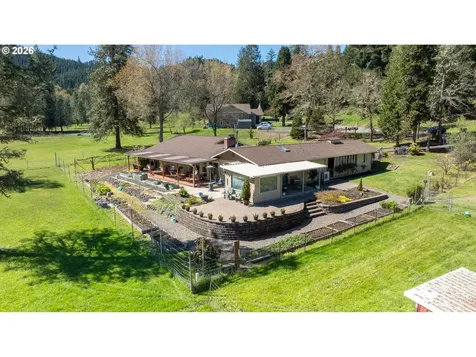 1868 Larson Road Roseburg OR 97471
