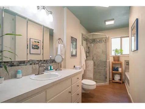 1868 Larson Road Roseburg OR 97471
