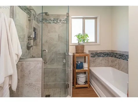 1868 Larson Road Roseburg OR 97471